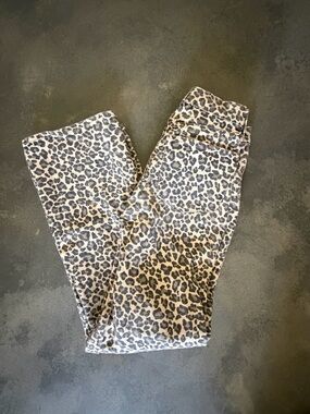 Abercrombie & Fitch Leopard Print 90s Relaxed Jean